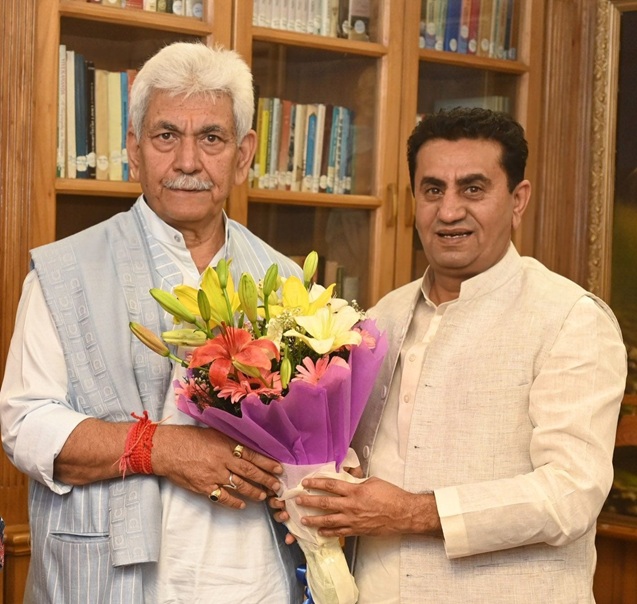 'MLA Rajiv Jasrotia  discusses various development issues with LG  Manoj Sinha '